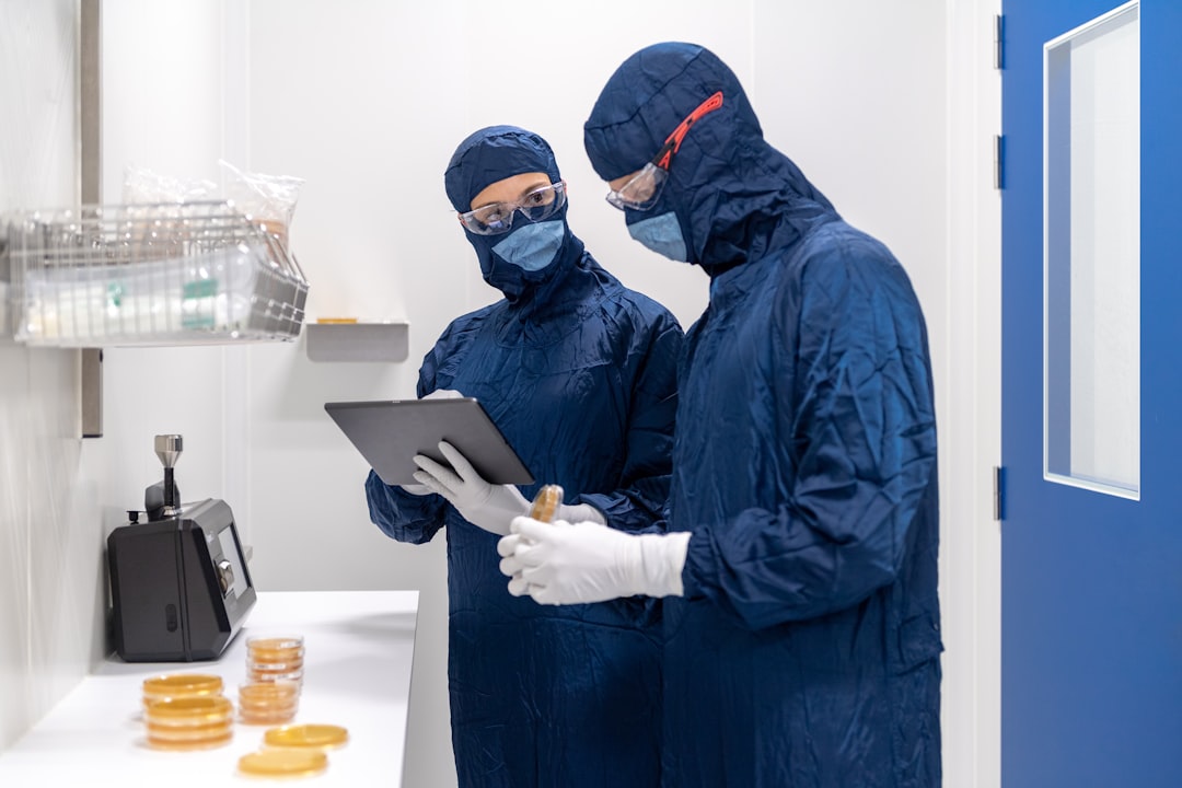 了解更多有关的文章 綠色製造從清潔開始：無塵室清潔如何融入企業的 ESG 永續佈局？